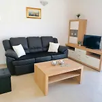 דירה Blue Dream - Two Bedroom With Terrace And Sea View A2 Putniković