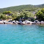 Blue Dream - Two Bedroom With Terrace And Sea View A2 * Putniković