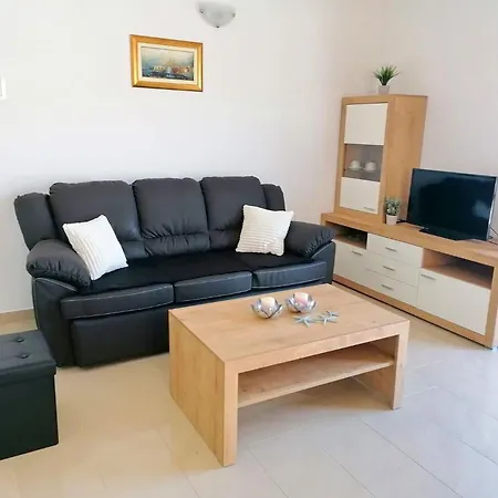 Apartment Blue Dream - Two Bedroom With Terrace And Sea View A2 Putnikovic