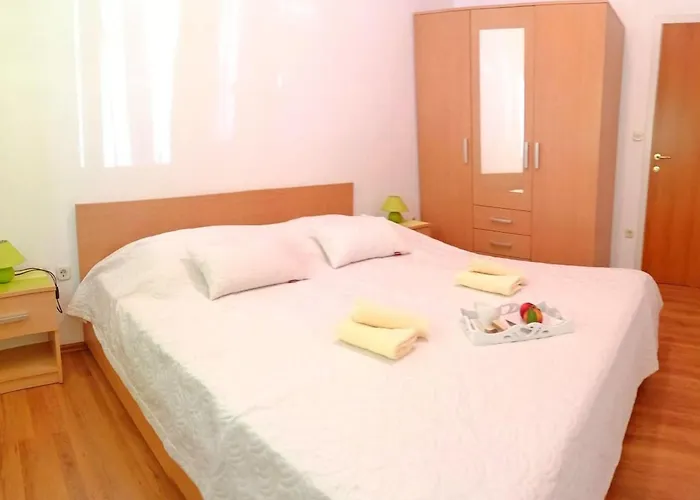 Blue Dream - Two Bedroom With Terrace And Sea View A2 아파트 Putniković