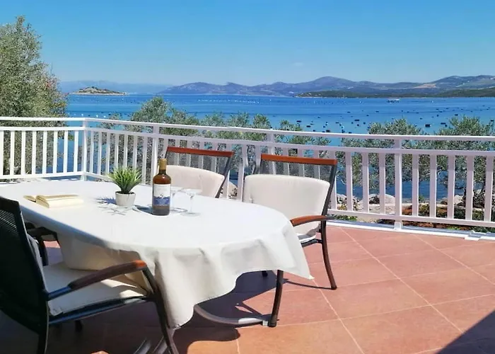 아파트 Blue Dream - Two Bedroom With Terrace And Sea View A2 *